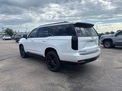 Used 2024 Cadillac Escalade Sport w/ Touring Package AWD/4WD image 5