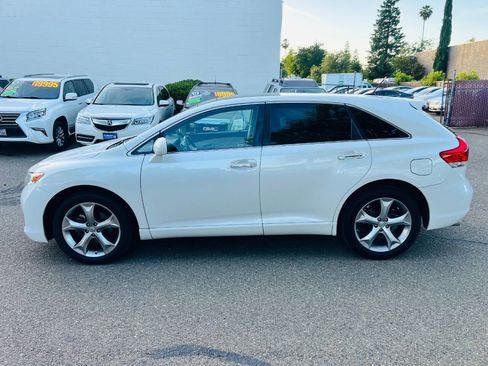 Used 2011 Toyota Venza AWD w/ Premium Pkg #2 image 5