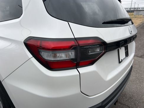 Used 2024 Honda Pilot EX-L image 12