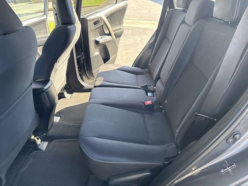 Used 2013 Toyota RAV4 XLE FWD image 29