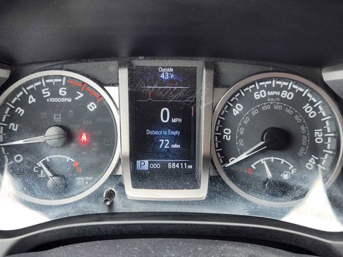 Used 2023 Toyota Tacoma SR5 AWD/4WD image 19