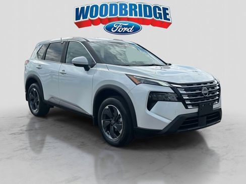 Used 2026 Nissan Rogue SV image 1