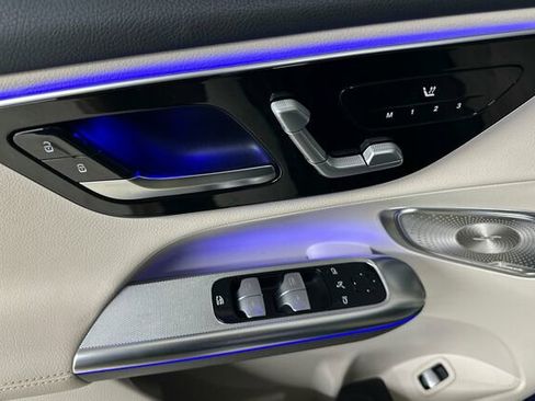 Used 2025 Mercedes-Benz GLC 300 GLC 300 image 11