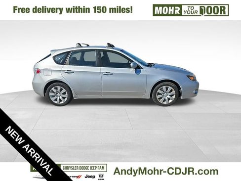 Used 2010 Subaru Impreza 2.5i image 2