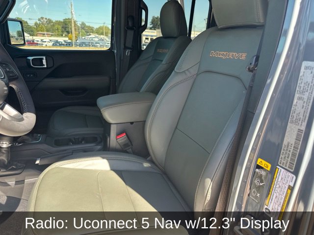 Used 2025 Jeep Gladiator Mojave AWD/4WD image 12