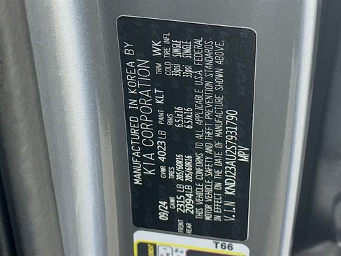 Used 2025 Kia Soul LX w/ LX Technology Package image 12