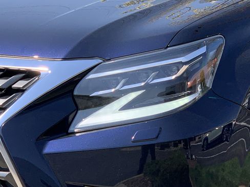 Used 2021 Lexus GX 460 Premium w/ Premium Package image 6