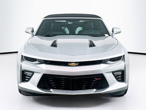 Used 2017 Chevrolet Camaro SS RWD image 2