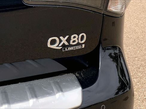 Used 2015 INFINITI QX80 4WD w/ Limited Package image 10