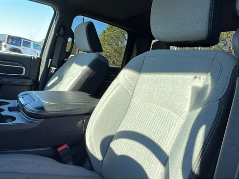 Used 2024 RAM 2500 Big Horn w/ Bed Utility Group image 18