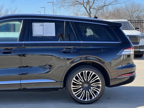 Used 2020 Lincoln Aviator Black Label w/ Dynamic Handling Package image 6