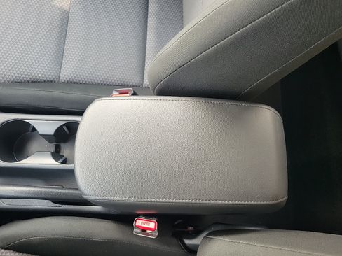 Used 2024 Kia Soul LX w/ Option Group 015 FWD image 18