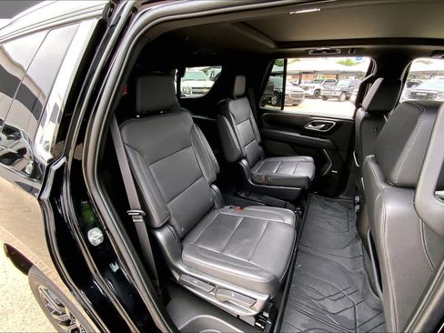 Used 2023 Chevrolet Tahoe LT w/ Luxury Package RWD image 20