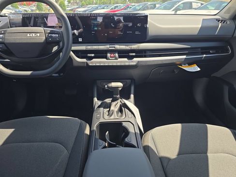 New 2026 Kia K4 FWD image 14