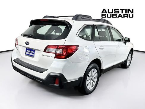 Used 2018 Subaru Outback 2.5i AWD/4WD image 7