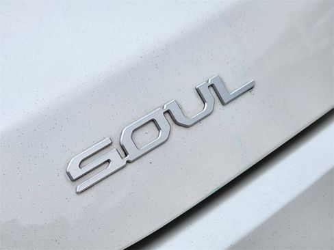 Certified 2023 Kia Soul LX image 12