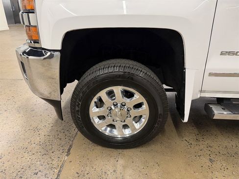 Used 2015 Chevrolet Silverado 2500 LTZ w/ Duramax Plus Package image 5