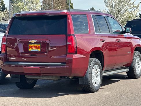 Used 2017 Chevrolet Tahoe LT w/ Luxury Package AWD/4WD image 4