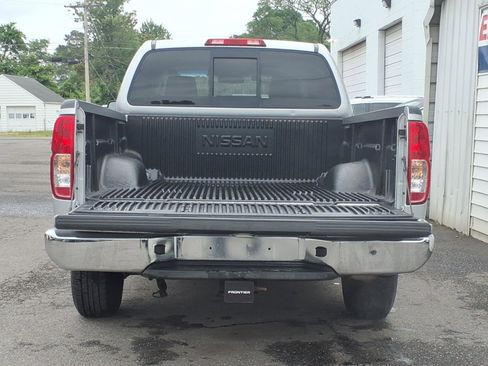Used 2007 Nissan Frontier XE w/ Preferred Pkg RWD image 5