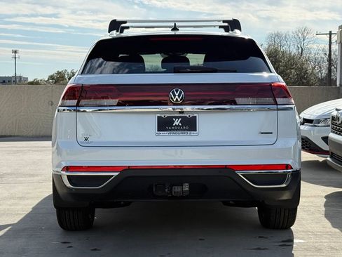 New 2026 Volkswagen Atlas Cross Sport SEL AWD/4WD image 9