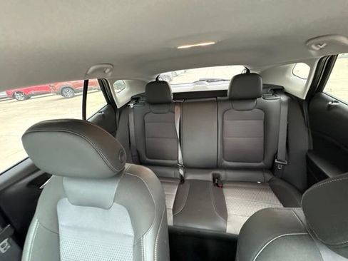Used 2024 Chevrolet Trax LT FWD image 15