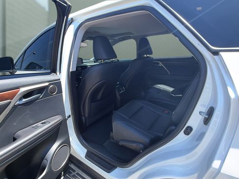 Used 2020 Lexus RX 350L Premium w/ Premium Package AWD/4WD image 13