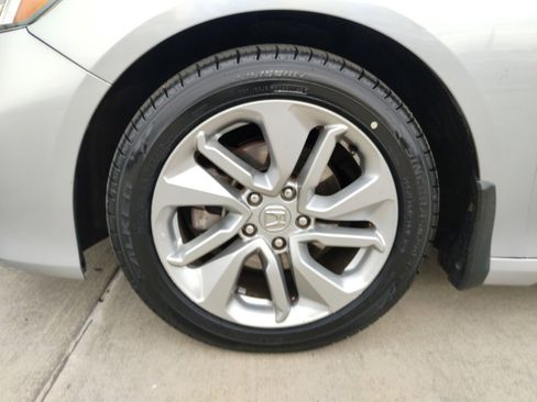 Used 2020 Honda Accord LX image 30