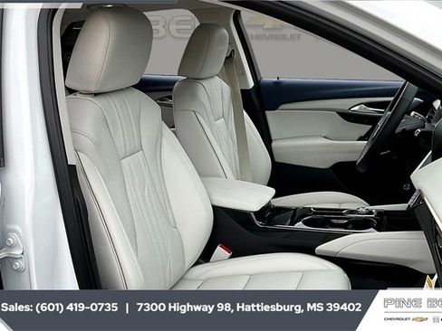 New 2025 Buick Envision Avenir image 8