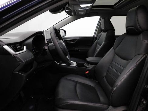 Used 2023 Toyota RAV4 XLE Premium image 22