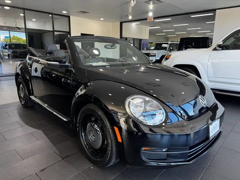Used 2015 Volkswagen Beetle 1.8T FWD image 6