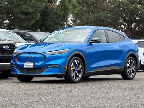 Certified 2025 Ford Mustang Mach-E Select image 8