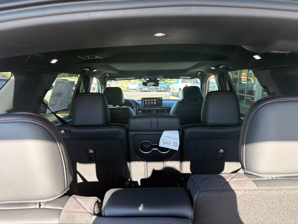 New 2026 Honda Pilot Black Edition image 9