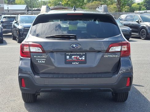 Used 2018 Subaru Outback 2.5i Limited AWD/4WD image 5