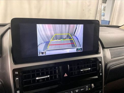 Used 2022 Lexus GX 460 Premium w/ Accessory Package AWD/4WD image 20
