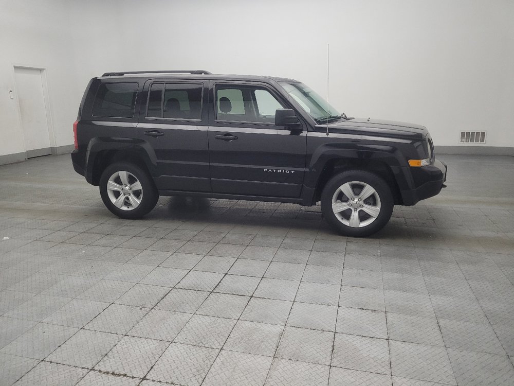 Used 2014 Jeep Patriot Latitude AWD/4WD image 11