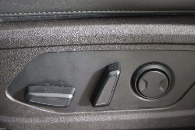 Used 2021 Kia Sorento S w/ Panoramic Sunroof Package FWD image 22
