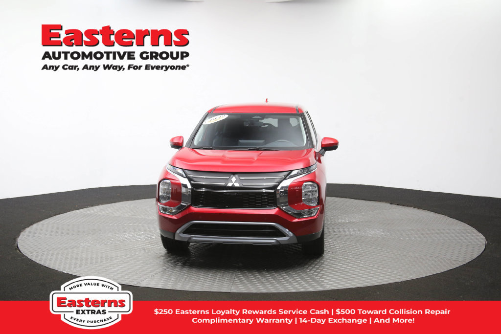 Used 2025 Mitsubishi Outlander SE AWD/4WD image 55