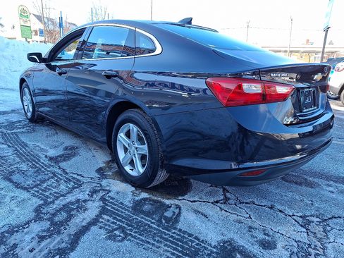 Used 2022 Chevrolet Malibu LS image 3