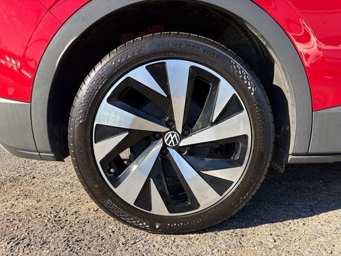 Used 2022 Volkswagen ID.4 Pro S w/ Gradient Package image 28