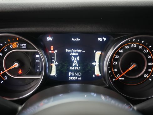 Used 2021 Jeep Wrangler Unlimited Sahara AWD/4WD image 20