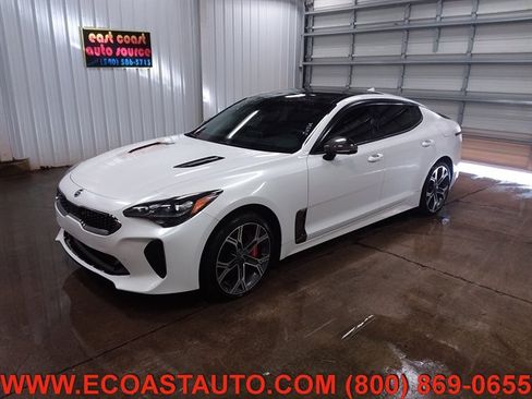 Used 2021 Kia Stinger GT2 image 4