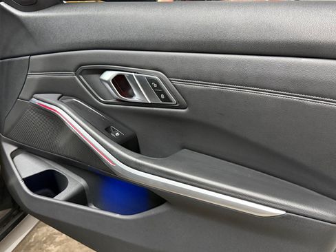Used 2019 BMW 330i Sedan w/ M Sport Package RWD image 45