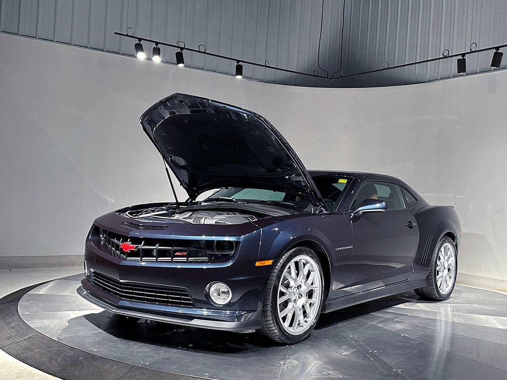 Used 2013 Chevrolet Camaro SS w/ Dusk Special Edition RWD image 27