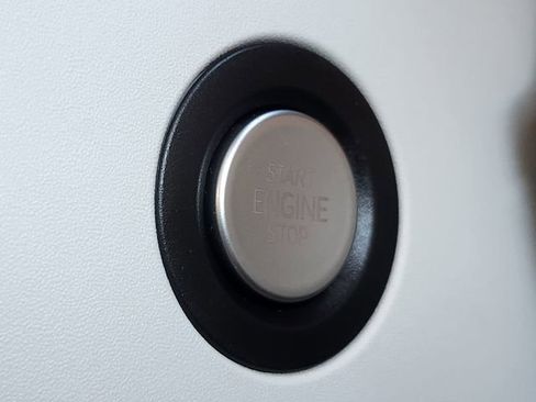 New 2025 Volkswagen ID. Buzz Pro S Plus image 19