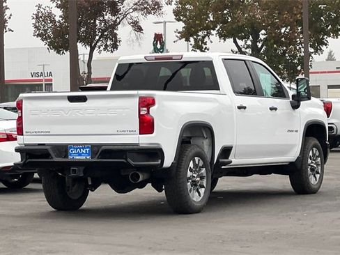 Used 2025 Chevrolet Silverado 2500 Custom w/ Custom Value Package image 4