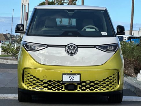 New 2025 Volkswagen ID. Buzz Pro S Plus image 3