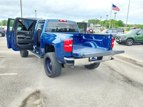 Used 2017 Chevrolet Silverado 1500 LT w/ True North Edition AWD/4WD image 7