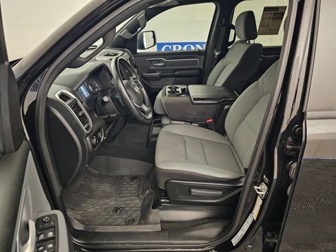 Used 2023 RAM 1500 Big Horn AWD/4WD image 4