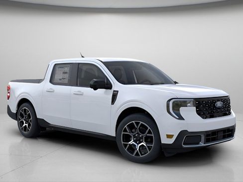 New 2026 Ford Maverick Lariat image 7