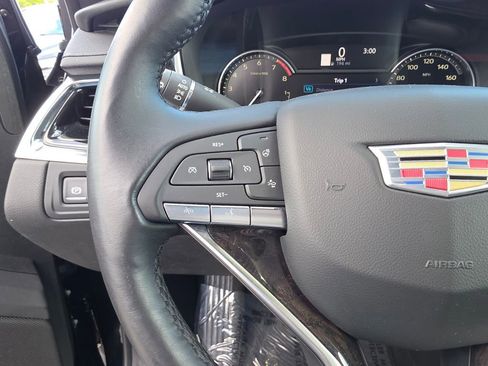 Used 2022 Cadillac XT6 Premium Luxury image 30